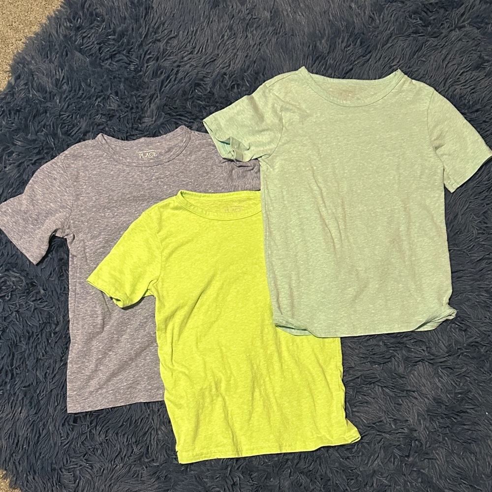 The Children’s Place boys 5T Short Sleeve Tees